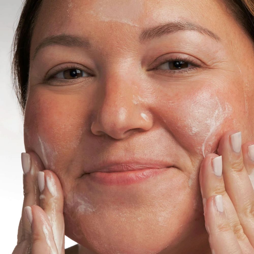 Mandelic Clarifying Cleanser 200ml